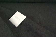 Lade das Bild in den Galerie-Viewer, Walkstoff Schurwolle Meterware 550g