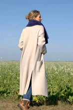 Lade das Bild in den Galerie-Viewer, Walkmantel "Luca"
