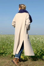 Lade das Bild in den Galerie-Viewer, Walkmantel "Luca"