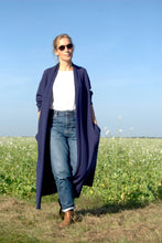 Lade das Bild in den Galerie-Viewer, Merinomantel "Edda"